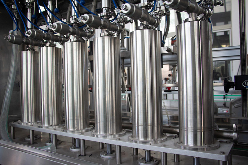 自動化妝品香水液體瓶裝瓶灌裝機